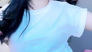 Viral Cewek Bohay Bergoyang