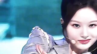Their eyes<3