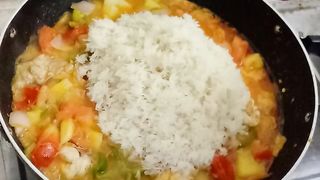 I am making chicken vegetable rice for dinner