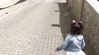 ДЪЩЕРЯТА  В ЖИВОТЪТ НА ЕДИН БАЩА
