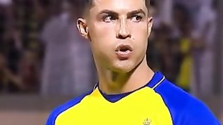 شاهد رونالدو يقوم بجلد جميع حراس الدوري السعودي ????????