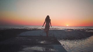 Soothing Scenes of the Beach with Relaxing Music