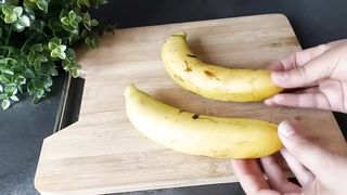 N'achetez plus de glaces ! prenez des bananes et du yaourt et préparez cette délicieuse crème glacée