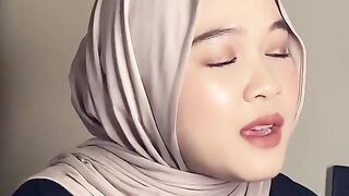 Saat bahagiaku duduk berdua denganmu