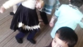Girls dancing 2