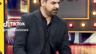 Great Seyasat Daan Haqe Ki Baat Karnain wala
