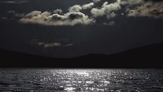 Malam Yang Tenang