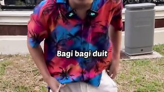 Bagi bagi uang