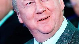 КОМЕНТАРИ : ФЕЙГИН КОЙ Е ЧУБАЙС ?