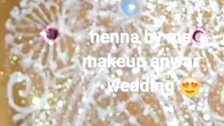 make up hands with henna