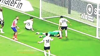 Best goalkeeper saves ????
