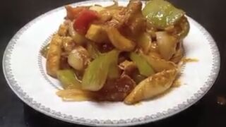 Chicken jalfrezi  recipe (subscribe please)