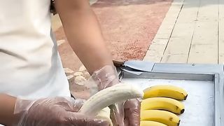 Banana ice cream ????- Korean food street Explore