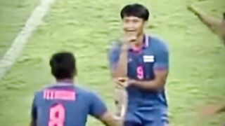Funny dance thailand football