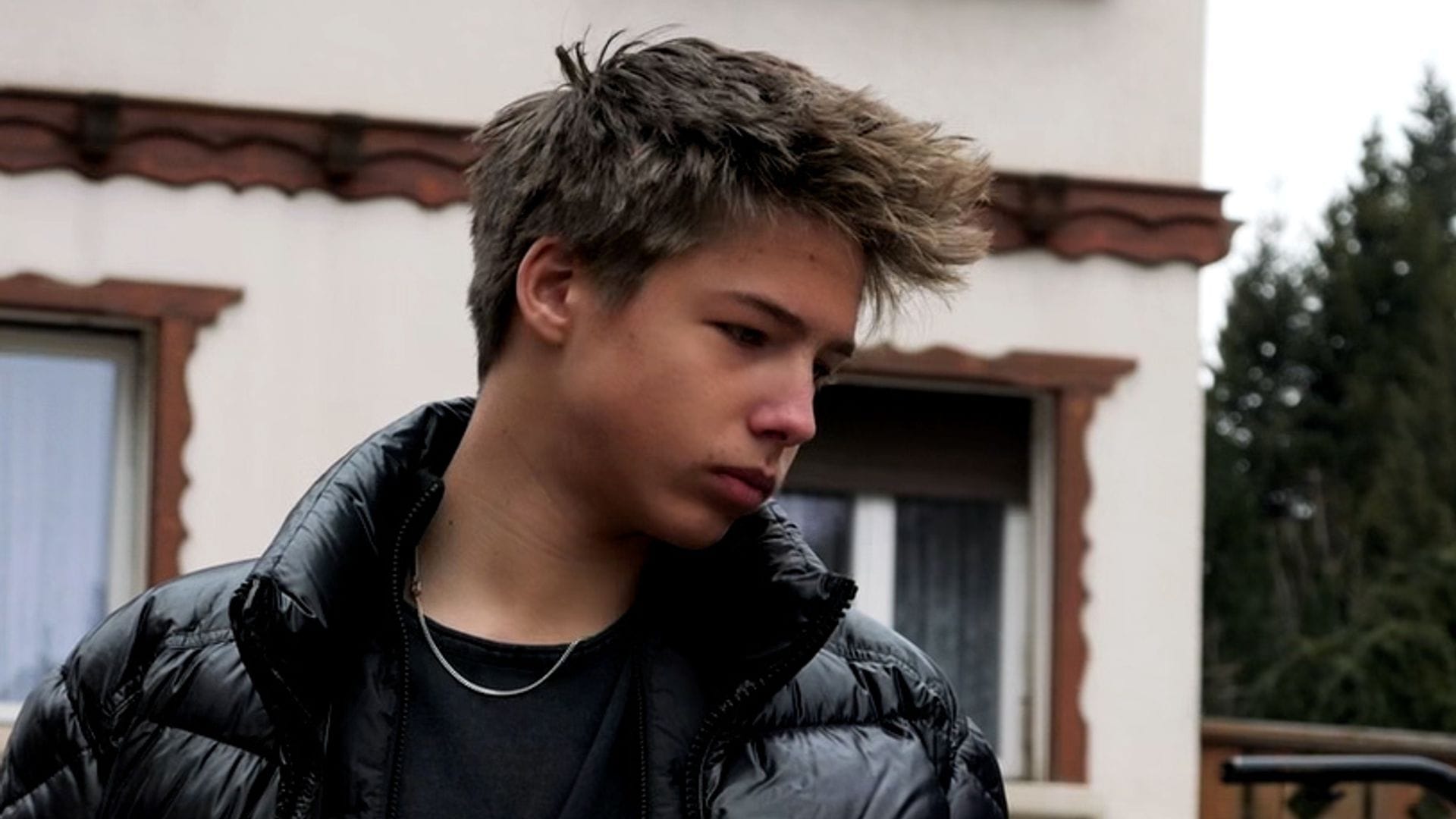 Teen recounts horror after Crans-Montana bar blaze — E3.365dm.com