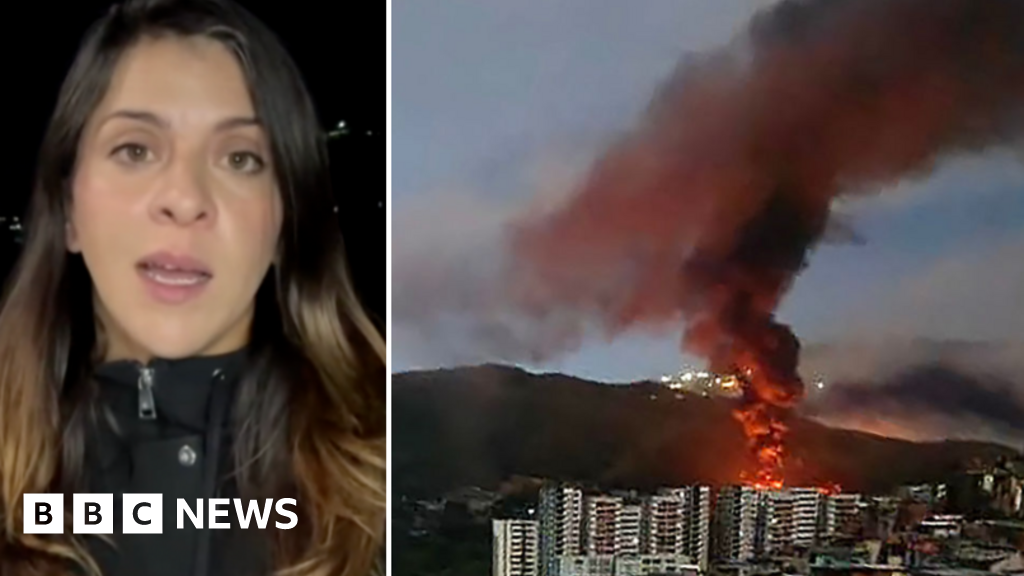 Reporter in Caracas reports hearing loud bangs and aircraft overhead — Ichef.bbci.co.uk