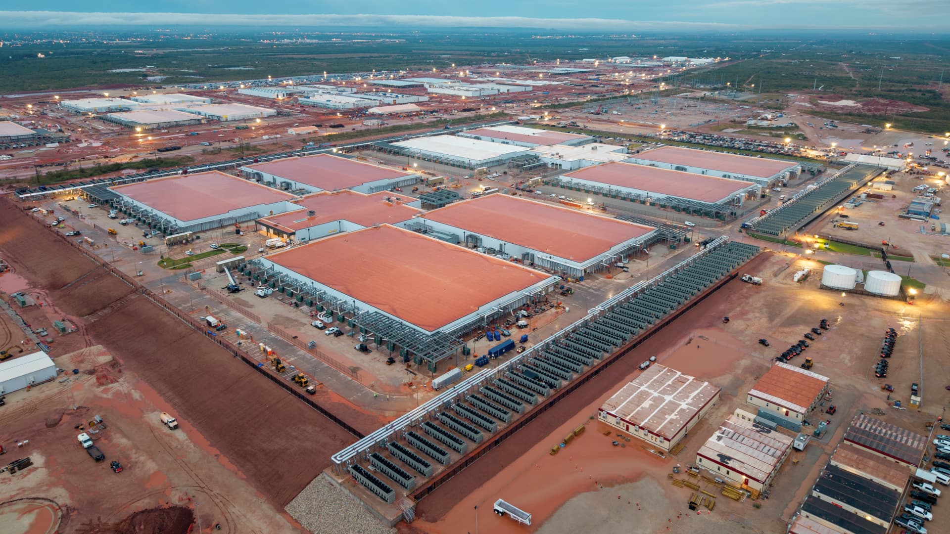 AI data center boom remakes U.S. landscape as tech giants borrow billions — Image.cnbcfm.com