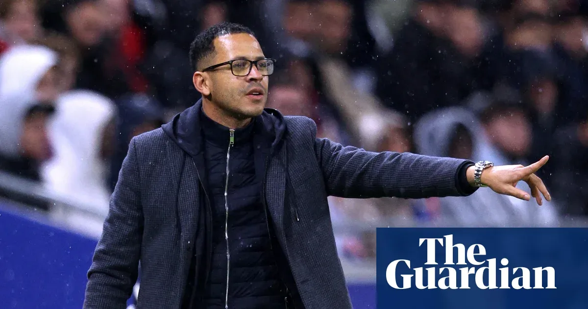 Liam Rosenior flies to London for talks to become Chelsea manager — I.guim.co.uk