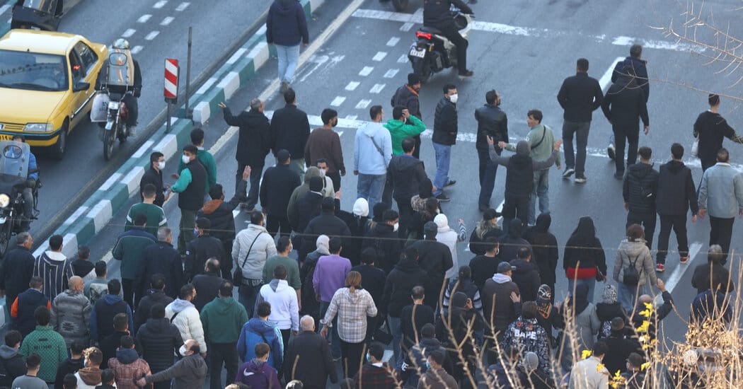 Iran’s leaders face weeklong protests and the risk of foreign strikes — Static01.nyt.com