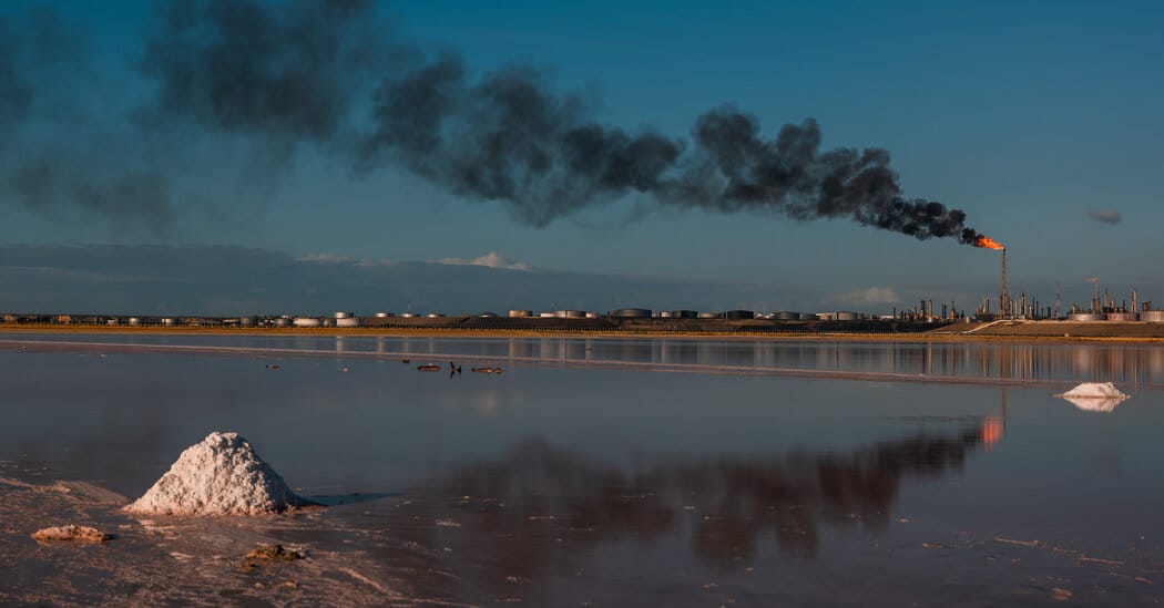 Venezuela’s extra‑heavy oil tied to high emissions, flaring, spills and deforestation — Static01.nyt.com