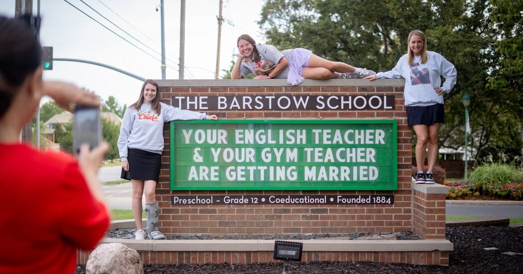 Kansas City erupts after Travis Kelce and Taylor Swift announce engagement — Static01.nyt.com