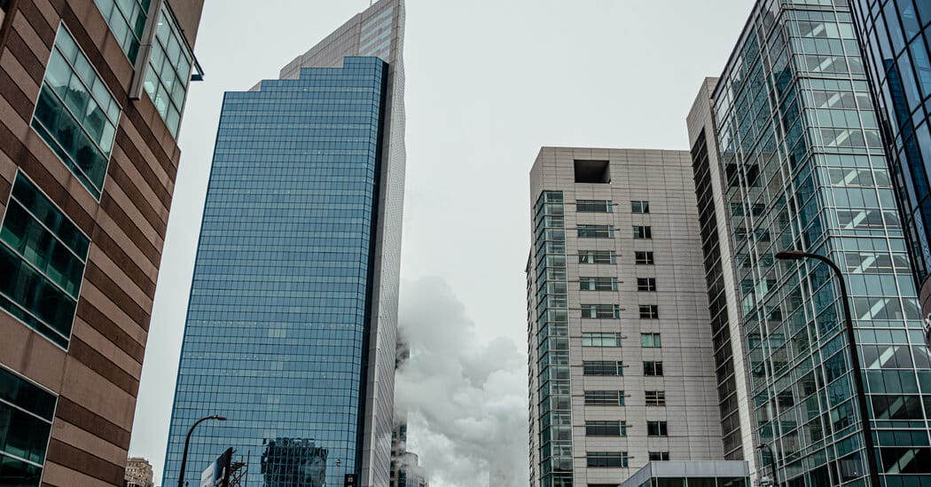 DHS says Hilton canceled immigration agents’ reservations at Lakeville Hampton Inn — Static01.nyt.com