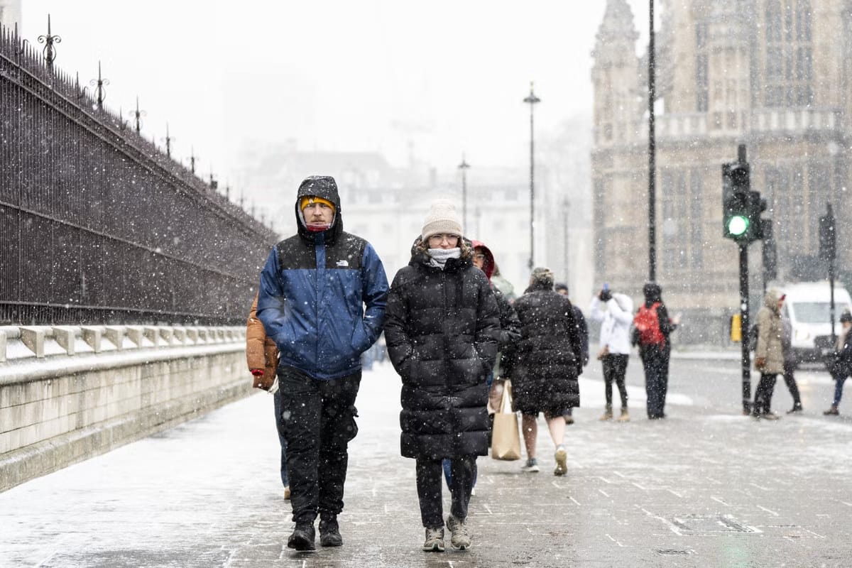 Storm Goretti prompts nationwide ice warnings and rail travel alerts — Static.independent.co.uk