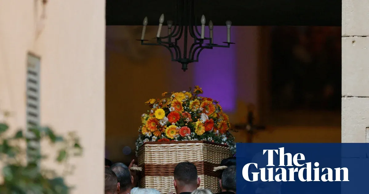 Brigitte Bardot buried after Saint-Tropez funeral attended by Marine Le Pen — I.guim.co.uk