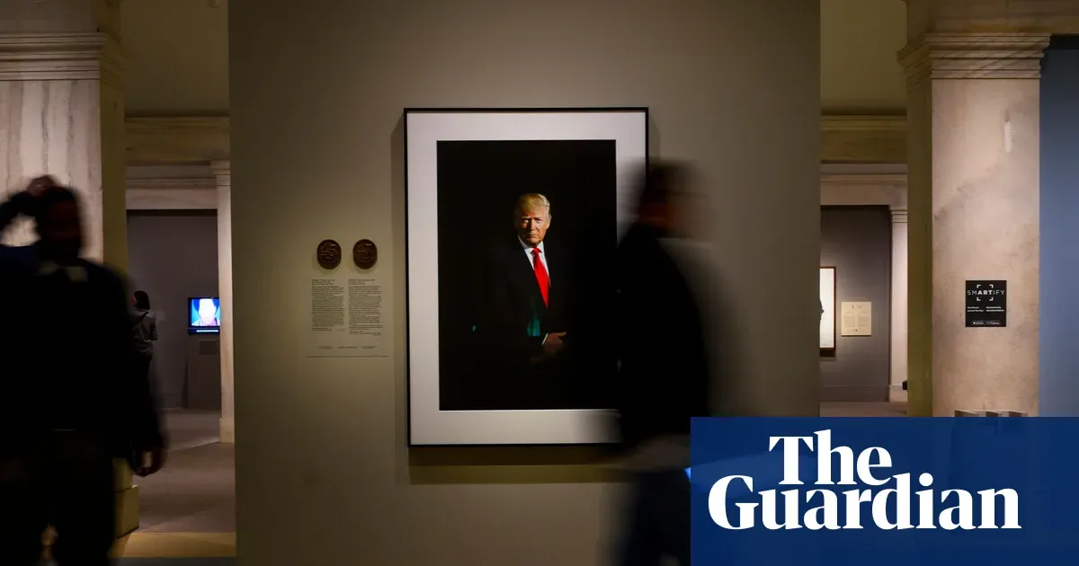 Trump's denouncement of National Portrait Gallery director prompts Smithsonian review — I.guim.co.uk