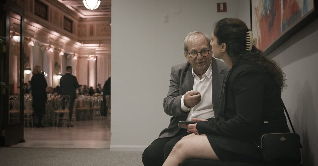 Review: 'Holding Liat' follows a family waiting after the Oct. 7 kidnappings — Static01.nyt.com