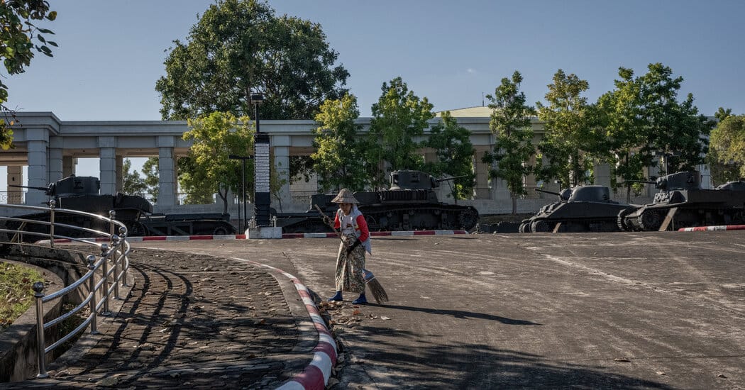 Empty streets and decay in Naypyidaw as junta struggles to project control — Static01.nyt.com