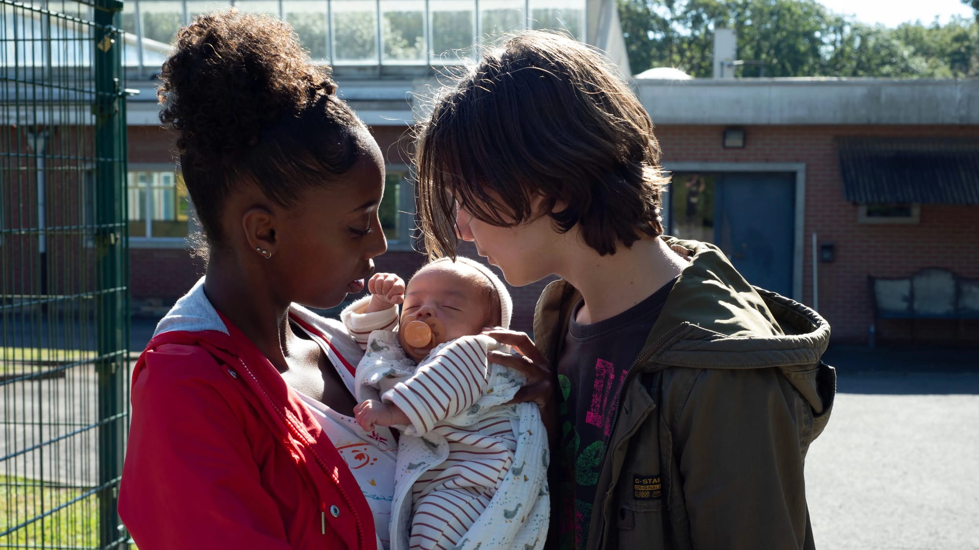 Dardenne brothers’ Young Mothers depicts four young women in Liège shelter — Api.time.com
