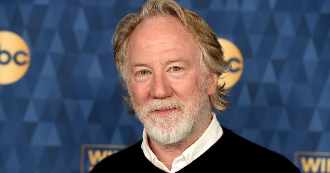 Arrest warrant issued for Timothy Busfield on child sex abuse charges — Static01.nyt.com