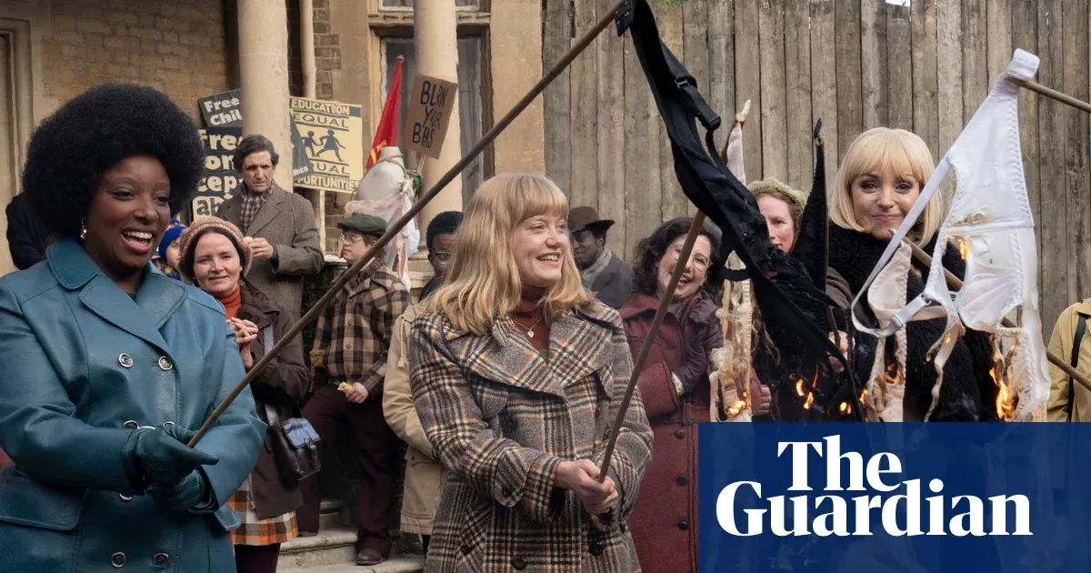 Call the Midwife set in 1971 as Trixie opposes new health rules — I.guim.co.uk