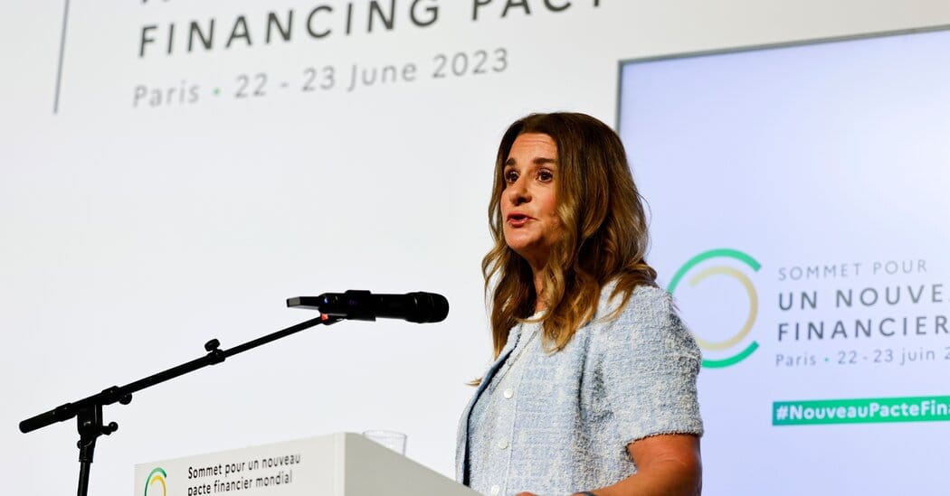Bill Gates Donates $7.9 Billion to Melinda French Gates's Foundation — Static01.nyt.com