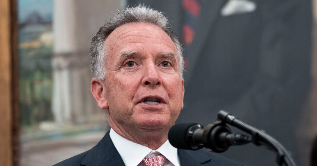 Woman killed by ICE officer honored at Timberwolves game; federal agents fire on two in Portland — Static01.nyt.com