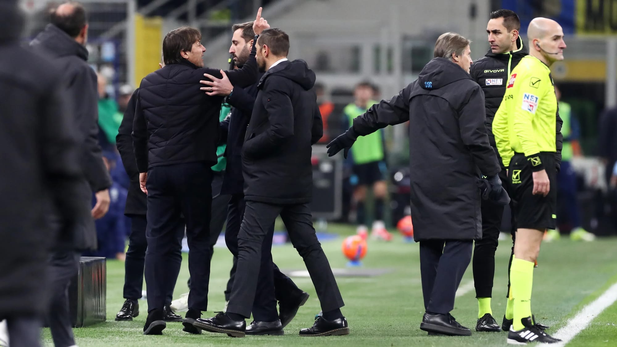 Conte sent off after confronting fourth official as McTominay earns 2-2 draw at San Siro — Assets.goal.com