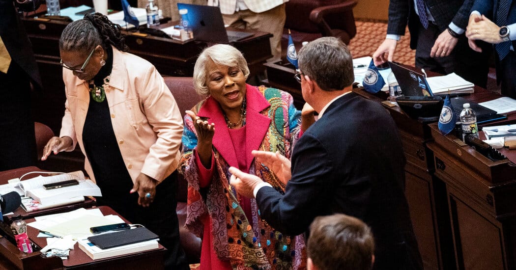 Democrats push aggressive redistricting as Supreme Court ruling could shift balance — Static01.nyt.com