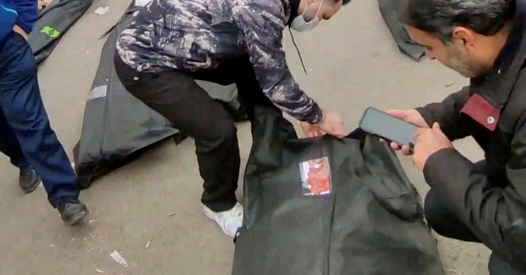 Eyewitnesses and videos depict deadly Iranian crackdown amid communications blackout — Static01.nyt.com