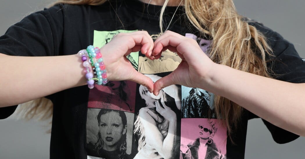 Some Fans Call Taylor Swift 'Cringe' as Online Debate Grows — Static01.nyt.com