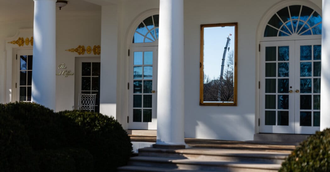 Fine Arts Commission delays review of Trump White House ballroom — Static01.nyt.com