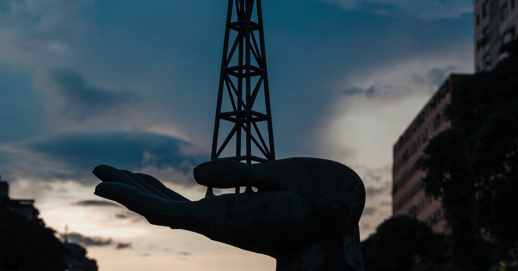 Trump pledges U.S. investment in Venezuela, but oil and politics cloud prospects — Static01.nyt.com