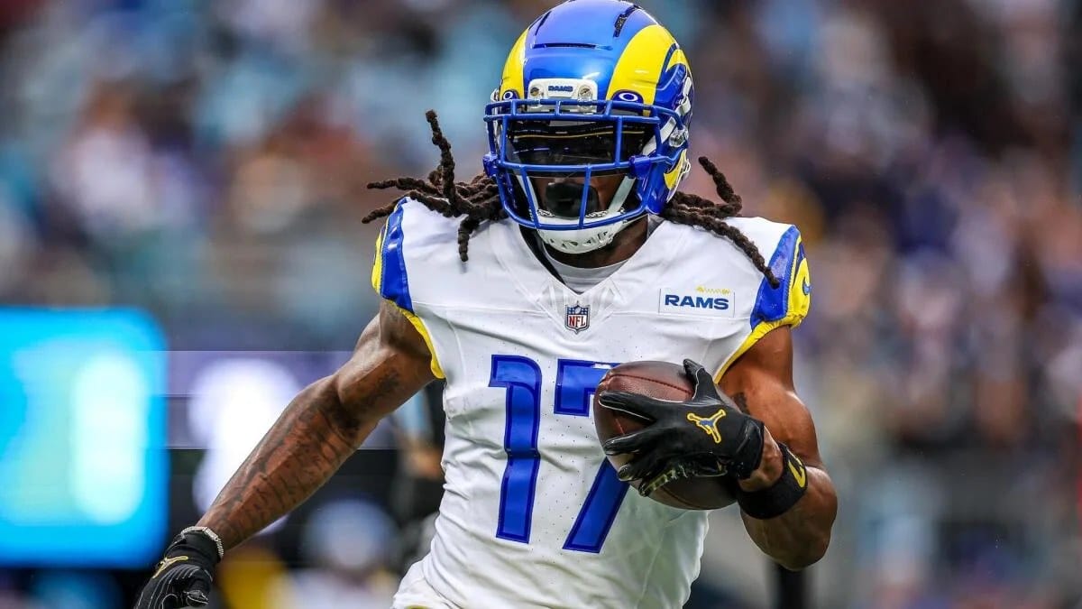 Davante Adams urges young Rams to stay, praises organization — Sportshub.cbsistatic.com