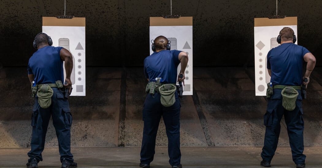 Trump administration signals broad protection for ICE agents after Minneapolis shooting — Static01.nyt.com