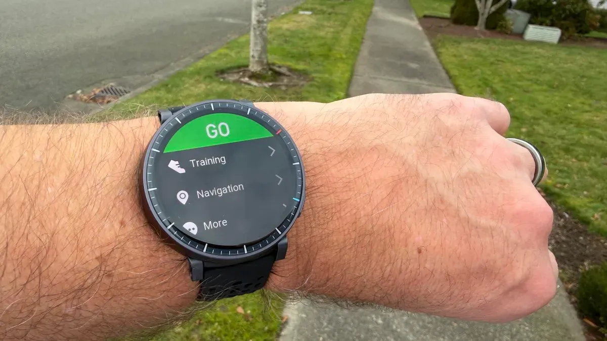 Amazfit Active Max review: $170 watch with huge battery and bright AMOLED — Zdnet.com