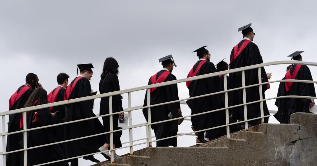 Education Department pauses tax-refund seizures and wage garnishment for defaulted loans — Static01.nyt.com