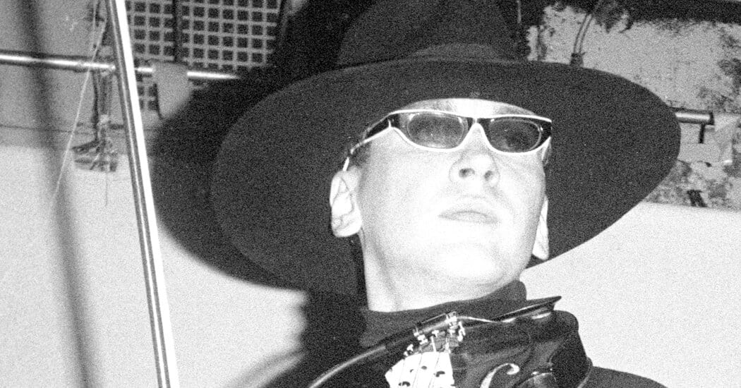 Walter Steding, avant-garde one-man band and portraitist, dies at 75 — Static01.nyt.com