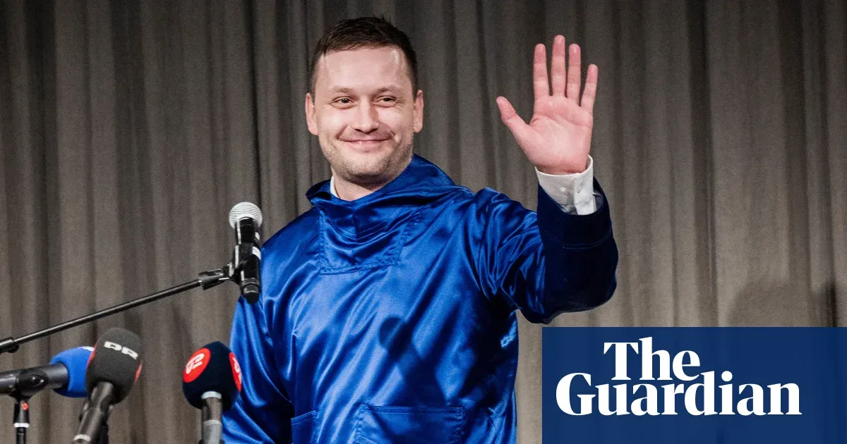 Windbreakers emerge as practical fashion signals in uncertain times — I.guim.co.uk