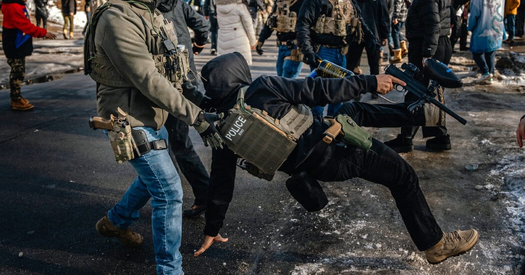Minneapolis protesters use winter conditions to challenge ICE outside federal building — Static01.nyt.com