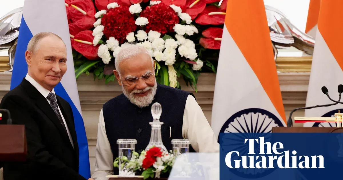 Analysts say Russia is reshaping exports so India can keep buying discounted crude — I.guim.co.uk